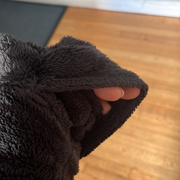 The North Face 1/4 zip pullover with Mitten sleeves - Picture 8 of 11